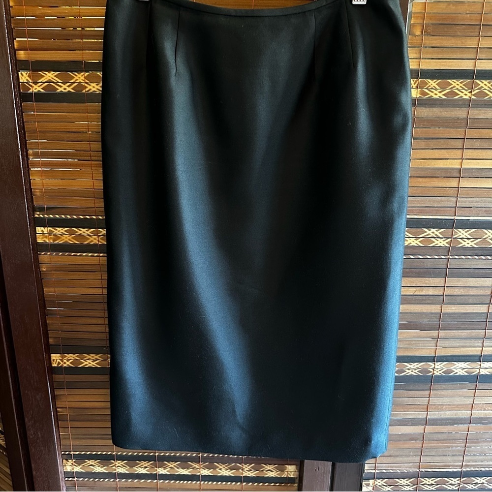 Albert Nipon Black Silk/Wool Pencil Skirt, Size 6